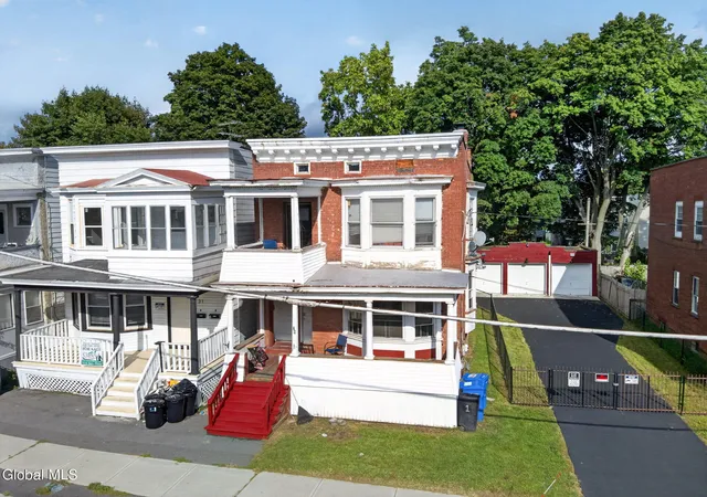 Photo 4 of House for sale at 29 Bertha St, Albany, NY 12209 | MLS# 202625737 | Listing updated on 2026-09-10