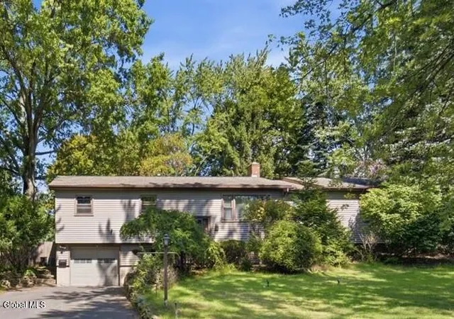 Photo 1 of Single family home for sale at 10 Kaine Dr, Albany, NY 12203 | MLS# 202625810 | Listing updated on 2026-09-17