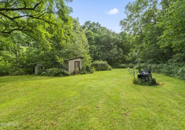 Photo 4 of Single family home for sale at 3908 New York 7, Hoosick Falls, NY 12090 | MLS# 202625746 | Listing updated on 2026-09-10