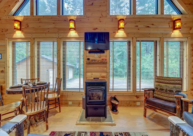 Photo 2 of Single family home for sale at 211 213 Woods Holw Rd, Gloversville, NY 12078 | MLS# 202626173 | Listing updated on 2026-09-16