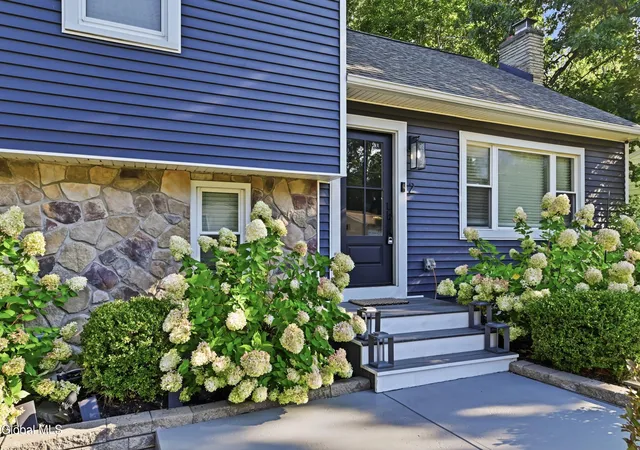 Photo 1 of Sale Pending at 2 Melody Ln, Schenectady, NY 12309 | MLS# 202625787 | Listing updated on 2026-09-12