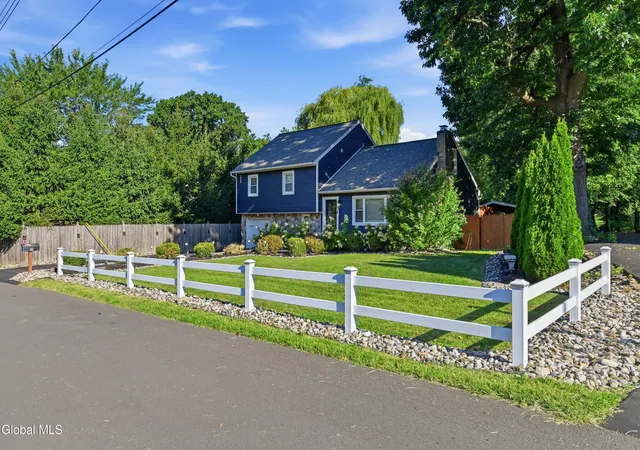 Photo 3 of Sale Pending at 2 Melody Ln, Schenectady, NY 12309 | MLS# 202625787 | Listing updated on 2026-09-12
