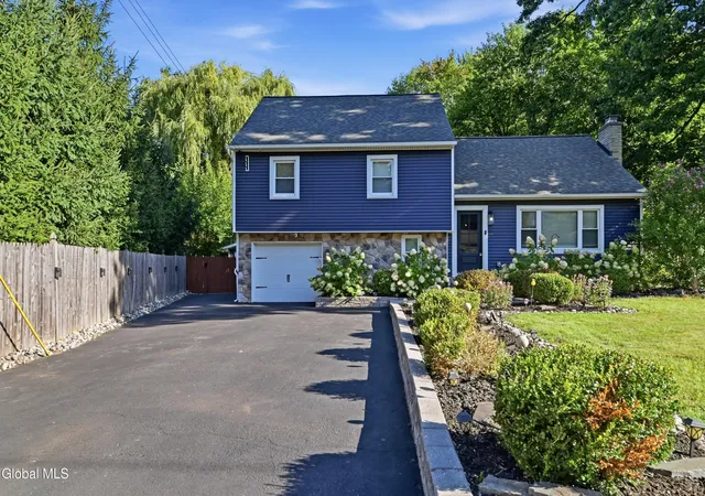 Photo 3 of Sale Pending at 2 Melody Ln, Schenectady, NY 12309 | MLS# 202625787 | Listing updated on 2026-09-12