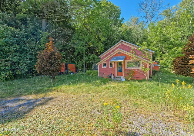 Photo 2 of Sale Pending at 264 Finley Rd, Ballston Spa, NY 12020 | MLS# 202626201 | Listing updated on 2026-09-17