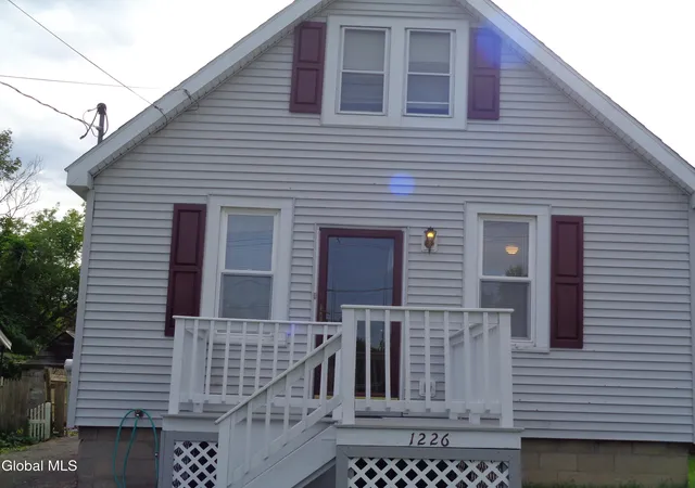 Photo 2 of Single family home for sale at 1226 Donnan Ave, Schenectady, NY 12309 | MLS# 202625907 | Listing updated on 2026-09-20