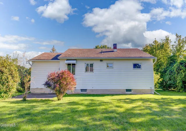 Photo 3 of Sale Pending at 66 St Paul St, Amsterdam, NY 12010 | MLS# 202625894 | Listing updated on 2026-09-17
