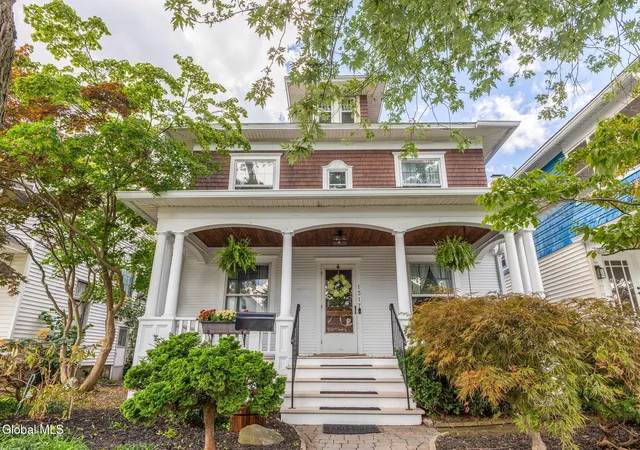 Photo 3 of Sale Pending at 1317 Glenwood Blvd, Schenectady, NY 12308 | MLS# 202625839 | Listing updated on 2026-09-16