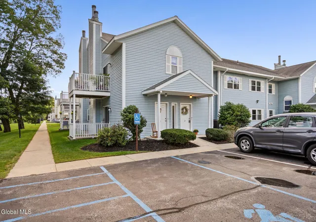 Photo 1 of Sale Pending at 702 Cambridge Manor Dr, Schenectady, NY 12302 | MLS# 202625949 | Listing updated on 2026-09-16