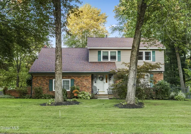 Photo 1 of Sale Pending at 1270 Fox Holw Rd, Schenectady, NY 12309 | MLS# 202626295 | Listing updated on 2026-09-24