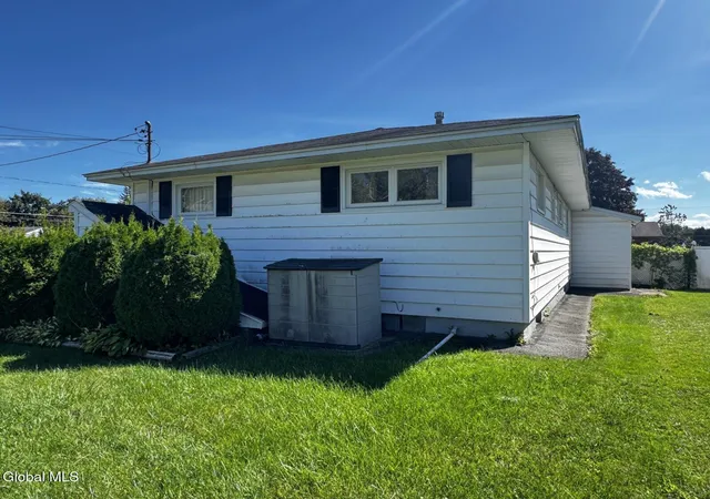 Photo 2 of Sale Pending at 5 Brentwood Ave, Gloversville, NY 12078 | MLS# 202625883 | Listing updated on 2026-09-13