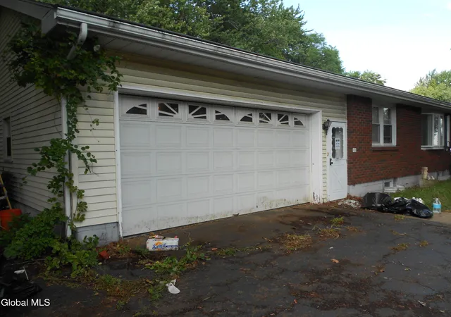 Photo 3 of Sale Pending at 153 New York 146, Mechanicville, NY 12118 | MLS# 202625889 | Listing updated on 2026-09-17