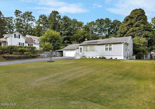Photo 1 of Sale Pending at 135 Gordon Rd, Schenectady, NY 12306 | MLS# 202625896 | Listing updated on 2026-09-14