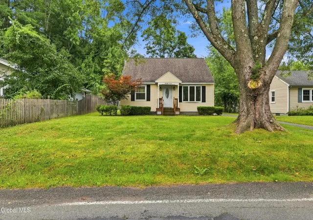 Photo 2 of Sale Pending at 77 Willow St, Guilderland, NY 12084 | MLS# 202626023 | Listing updated on 2026-09-18