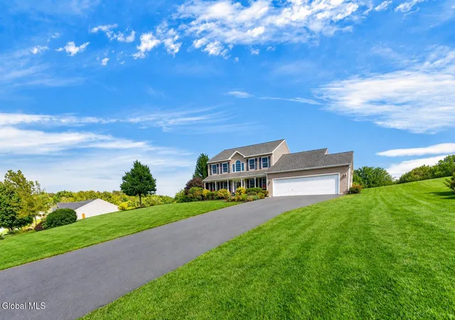 Photo 3 of Sale Pending at 51 Kent Pl, North Greenbush, NY 12198 | MLS# 202626179 | Listing updated on 2026-09-24