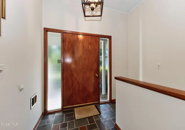 Photo 4 of Single family home for sale at 1140 Van Hoesen Rd, Castleton On Hudson, NY 12033 | MLS# 202625970 | Listing updated on 2026-09-22