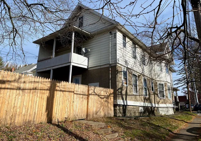 Photo 1 of Multi family home for sale at 901 N Brandywine Ave, Schenectady, NY 12308 | MLS# 202625952 | Listing updated on 2026-09-13
