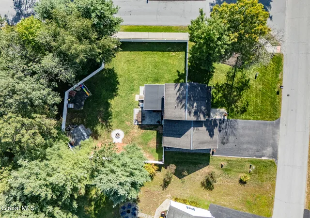 Photo 31 of Single family home for sale at 46 James St, Warrensburg, NY 12885 | MLS# 202626692 | Listing updated on 2026-09-28