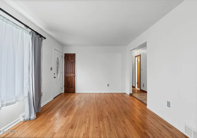 Photo 4 of Sale Pending at 1012 Schuyler Ave, Schenectady, NY 12306 | MLS# 202628843 | Listing updated on 2026-10-26
