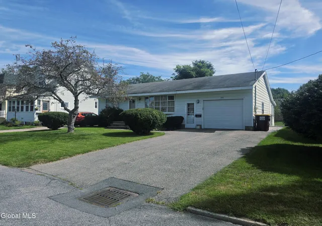 Photo 2 of Single family home for sale at 2720 Van Dyke Ave, Schenectady, NY 12306 | MLS# 202626093 | Listing updated on 2026-09-16