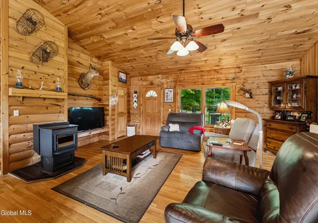 Photo 4 of Single family home for sale at 55 Spring Ave, Gloversville, NY 12078 | MLS# 202626386 | Listing updated on 2026-09-18