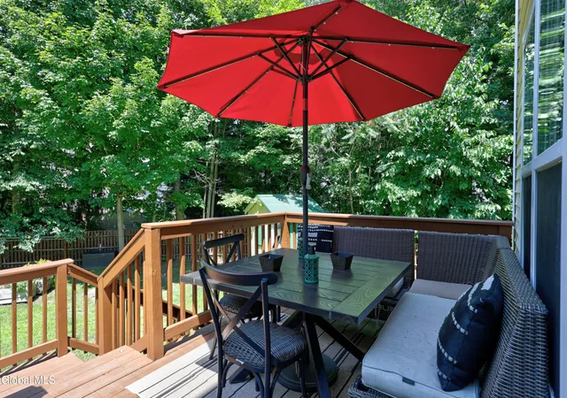 Photo 3 of Single family home for sale at 7 Emerald Ln, Saratoga Springs, NY 12866 | MLS# 202626078 | Listing updated on 2026-10-08