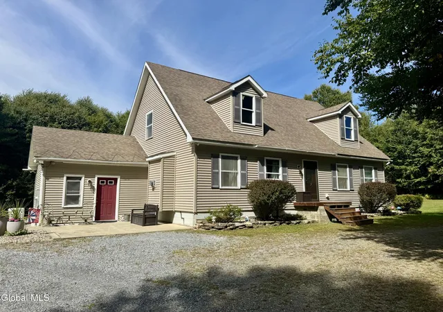 Photo 3 of Single family home for sale at 43 Belanger Dr, Lake Luzerne, NY 12846 | MLS# 202626104 | Listing updated on 2026-09-27