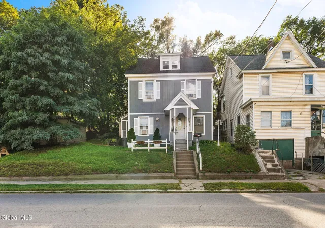 Photo 1 of Single family home for sale at 1750 Watt St, Schenectady, NY 12304 | MLS# 202626155 | Listing updated on 2026-10-07