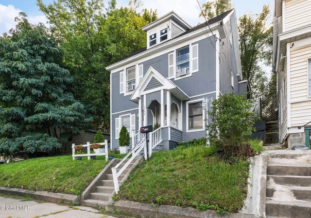 Photo 3 of Single family home for sale at 1750 Watt St, Schenectady, NY 12304 | MLS# 202626155 | Listing updated on 2026-10-07