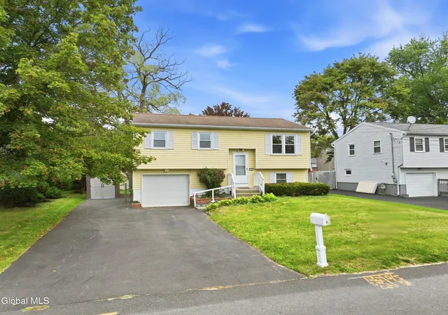 Photo 1 of Sale Pending at 8 Denise Ct, East Greenbush, NY 12144 | MLS# 202626378 | Listing updated on 2026-09-24
