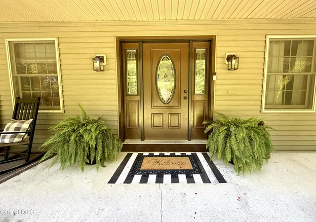 Photo 2 of Single family home for sale at 135 Memory Ln, Amsterdam, NY 12010 | MLS# 202626210 | Listing updated on 2026-09-30