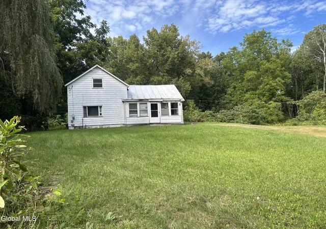 Photo 2 of Single family home for sale at 130 Round Lake Rd, Ballston Lake, NY 12019 | MLS# 202626229 | Listing updated on 2026-09-21