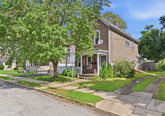 Photo 3 of Sale Pending at 941 Cleveland Ave, Schenectady, NY 12306 | MLS# 202626561 | Listing updated on 2026-09-26