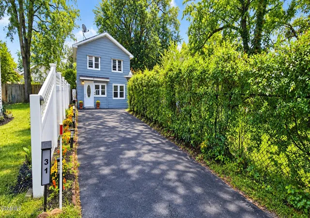 Photo 2 of Single family home for sale at 31 Mcnutt Ave, Albany, NY 12205 | MLS# 202626193 | Listing updated on 2026-09-23