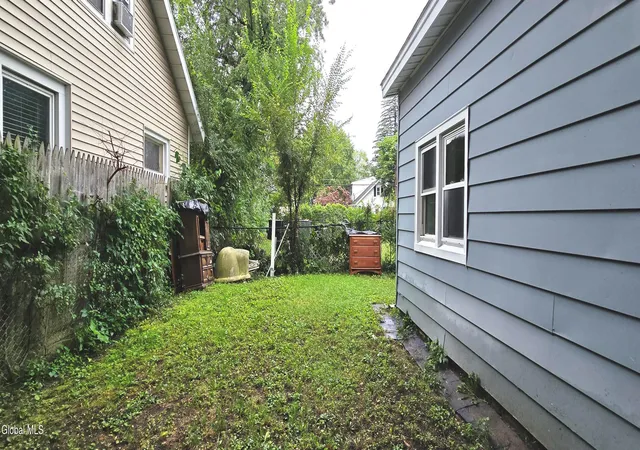Photo 37 of Single family home for sale at 31 Mcnutt Ave, Albany, NY 12205 | MLS# 202626193 | Listing updated on 2026-09-23