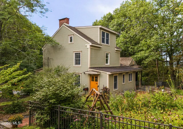 Photo 2 of Sale Pending at 19 Linden Ave, Troy, NY 12180 | MLS# 202626237 | Listing updated on 2026-09-29