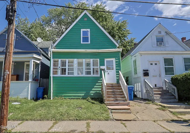 Photo 2 of Single family home for sale at 37 Raymo St, Albany, NY 12209 | MLS# 202626293 | Listing updated on 2026-10-04