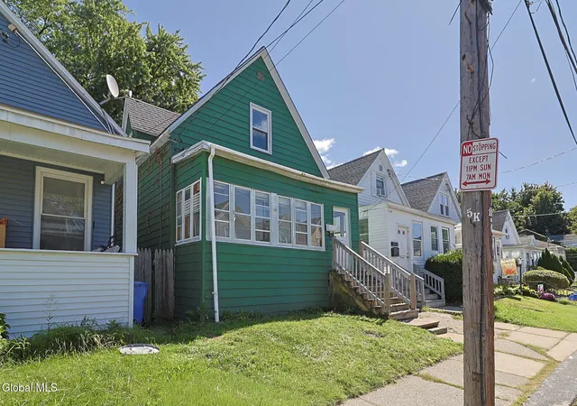 Photo 3 of Single family home for sale at 37 Raymo St, Albany, NY 12209 | MLS# 202626293 | Listing updated on 2026-10-04
