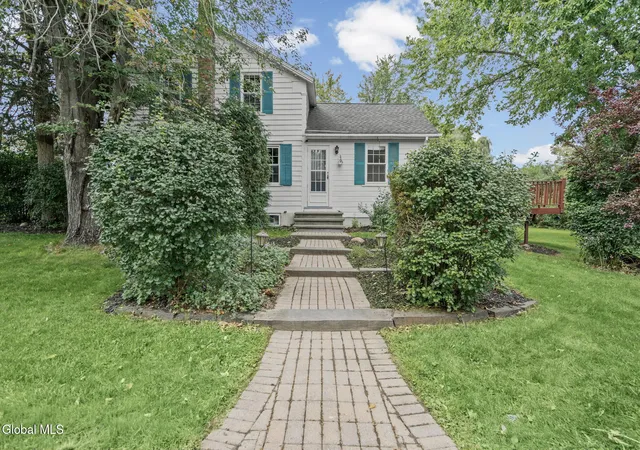 Photo 3 of Single family home for sale at 1167 Meadowdale Rd, Altamont, NY 12009 | MLS# 202626691 | Listing updated on 2026-09-28