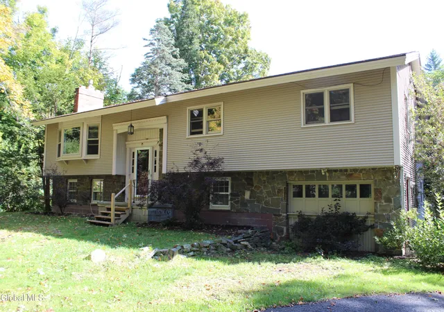 Photo 3 of Single family home for sale at 482 Sweetman Rd, Ballston Spa, NY 12020 | MLS# 202626357 | Listing updated on 2026-09-17