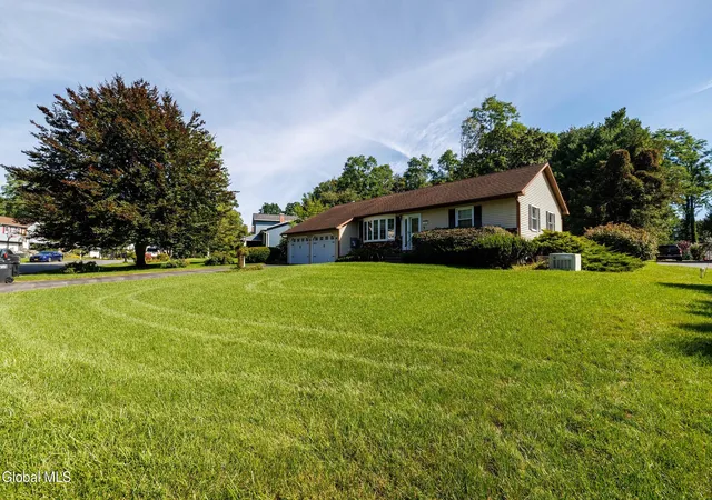 Photo 2 of Single family home for sale at 127 Sylvia Ln, Schenectady, NY 12306 | MLS# 202626271 | Listing updated on 2026-10-01