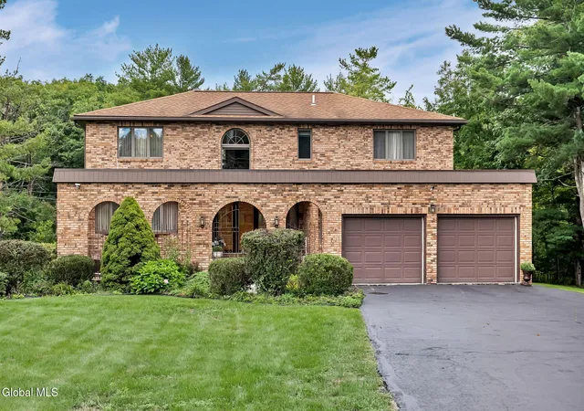 Photo 1 of Single family home for sale at 1046 Ridge Rd, Schenectady, NY 12302 | MLS# 202626287 | Listing updated on 2026-09-18