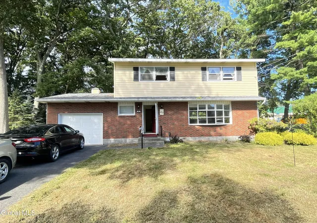 Photo 1 of Single family home for sale at 22 Farnam Pl, Colonie, NY 12205 | MLS# 202626286 | Listing updated on 2026-09-23