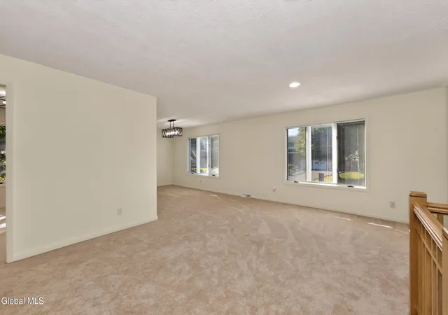 Photo 3 of Single family home for sale at 15 White Birch Ct, Schenectady, NY 12306 | MLS# 202626602 | Listing updated on 2026-09-27