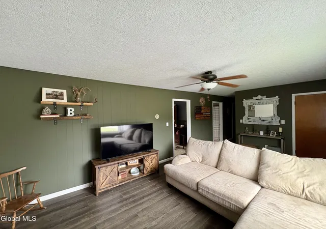 Photo 2 of Sale Pending at 693 New York 10, Stamford, NY 12167 | MLS# 202626380 | Listing updated on 2026-09-29