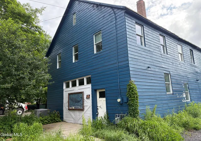 Photo 1 of Sale Pending at 10 Thompson St, Ballston Spa, NY 12020 | MLS# 202626912 | Listing updated on 2026-10-14