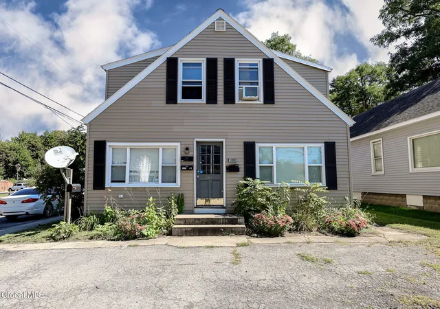 Photo 1 of Multi family home for sale at 2003 Hamburg St, Rotterdam, NY 12304 | MLS# 202626557 | Listing updated on 2026-09-22