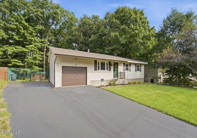 Photo 3 of Sale Pending at 10 Curt Blvd, Saratoga Springs, NY 12866 | MLS# 202626544 | Listing updated on 2026-09-25