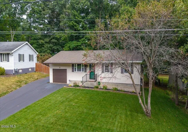 Photo 4 of Sale Pending at 10 Curt Blvd, Saratoga Springs, NY 12866 | MLS# 202626544 | Listing updated on 2026-09-25