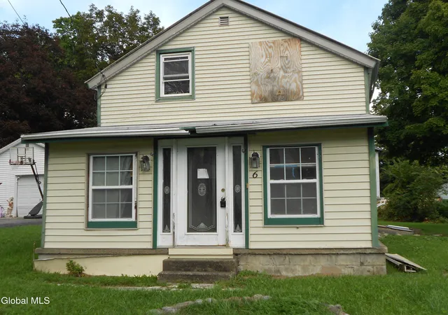 Photo 1 of Single family home for sale at 6 Center St, Stillwater, NY 12170 | MLS# 202626489 | Listing updated on 2026-09-24