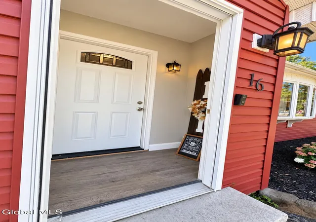Photo 3 of Sale Pending at 16 Carolyn Ln, Schenectady, NY 12302 | MLS# 202626562 | Listing updated on 2026-09-29